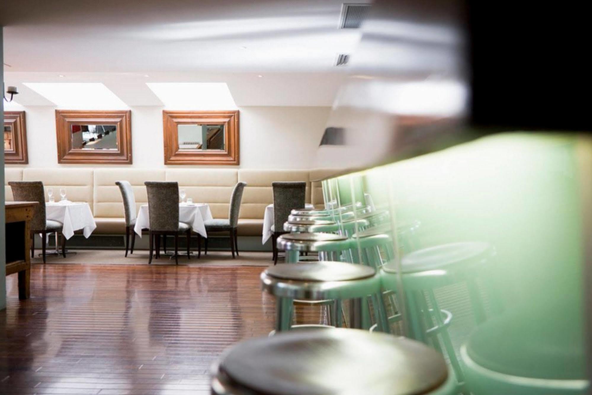 มันตรา ออน นอร์ทบอร์น แคนเบอร์รา Aparthotel ร้านอาหาร รูปภาพ